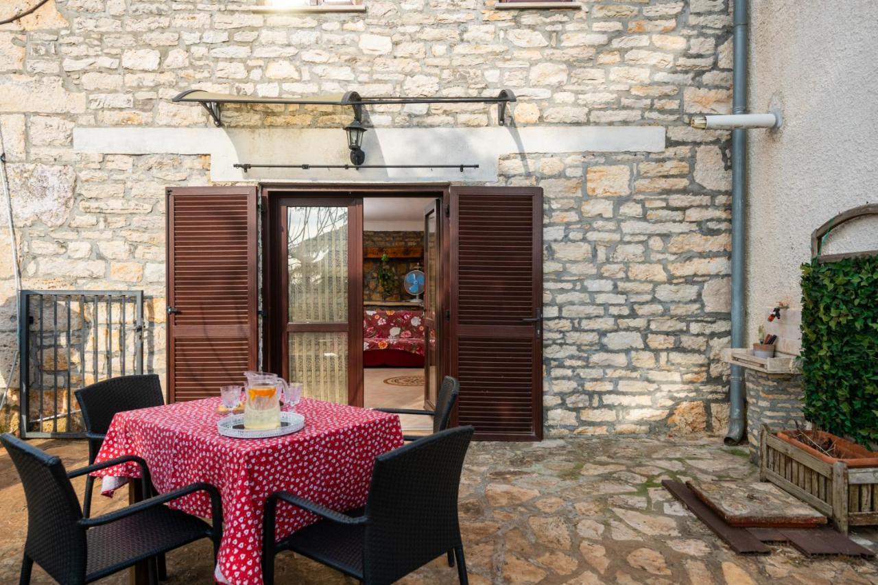Apartment Larca Kanfanar Exterior photo